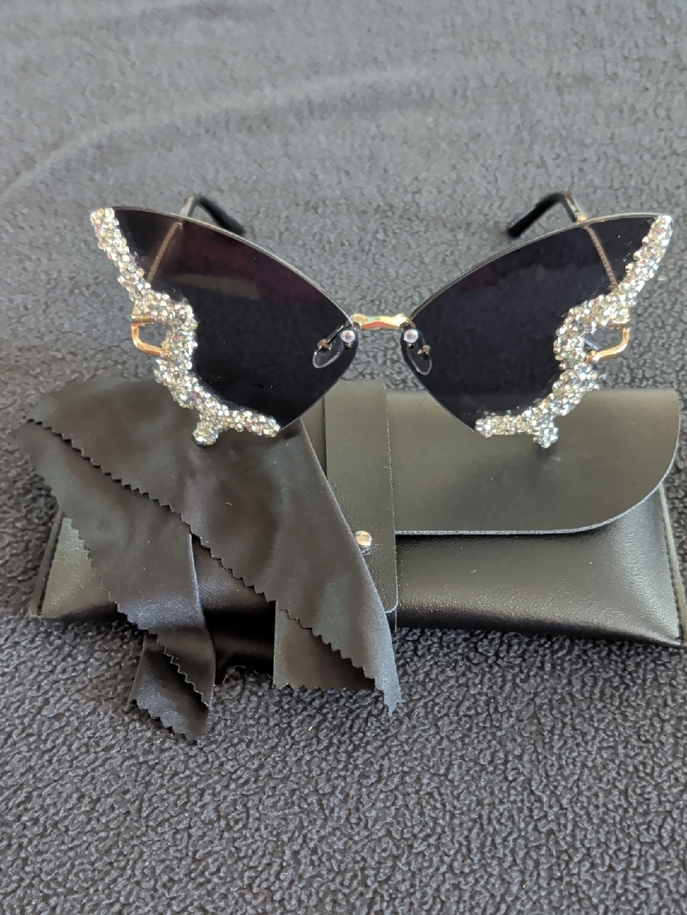 Rhinestone Butterfly Wing Sunglasses